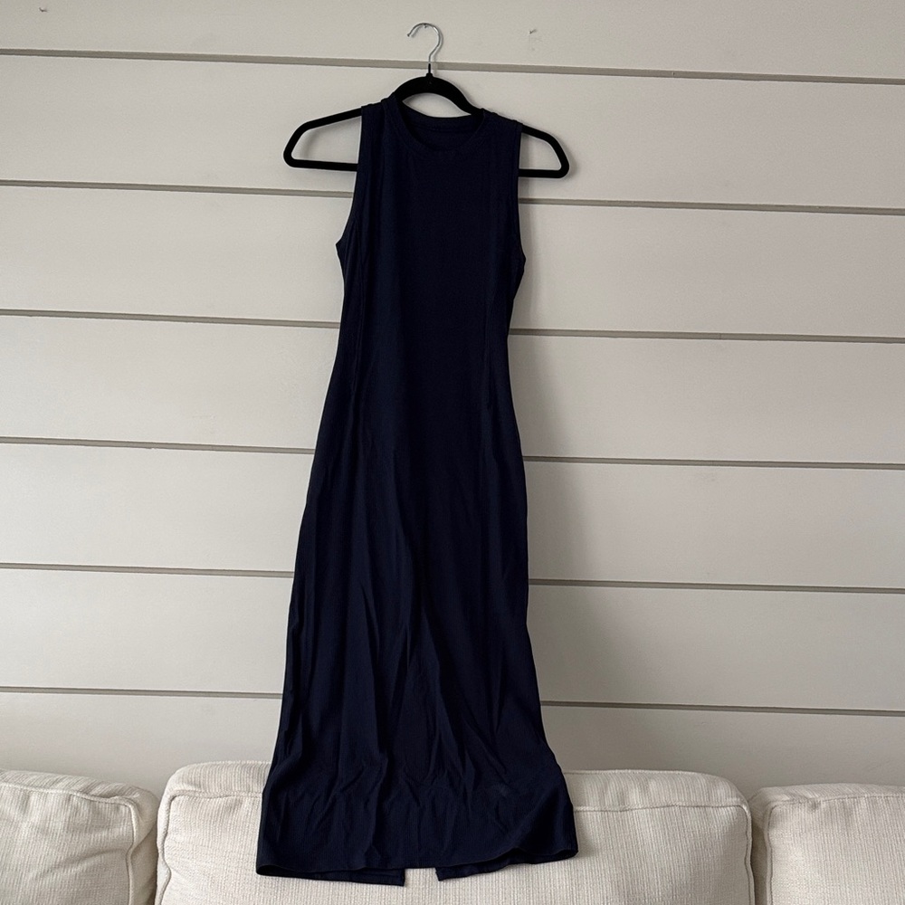 LULULEMON navy aligned dress